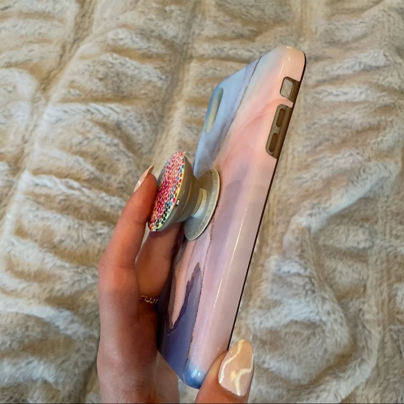 iPhone case plus pop socket - Picture 2 of 3